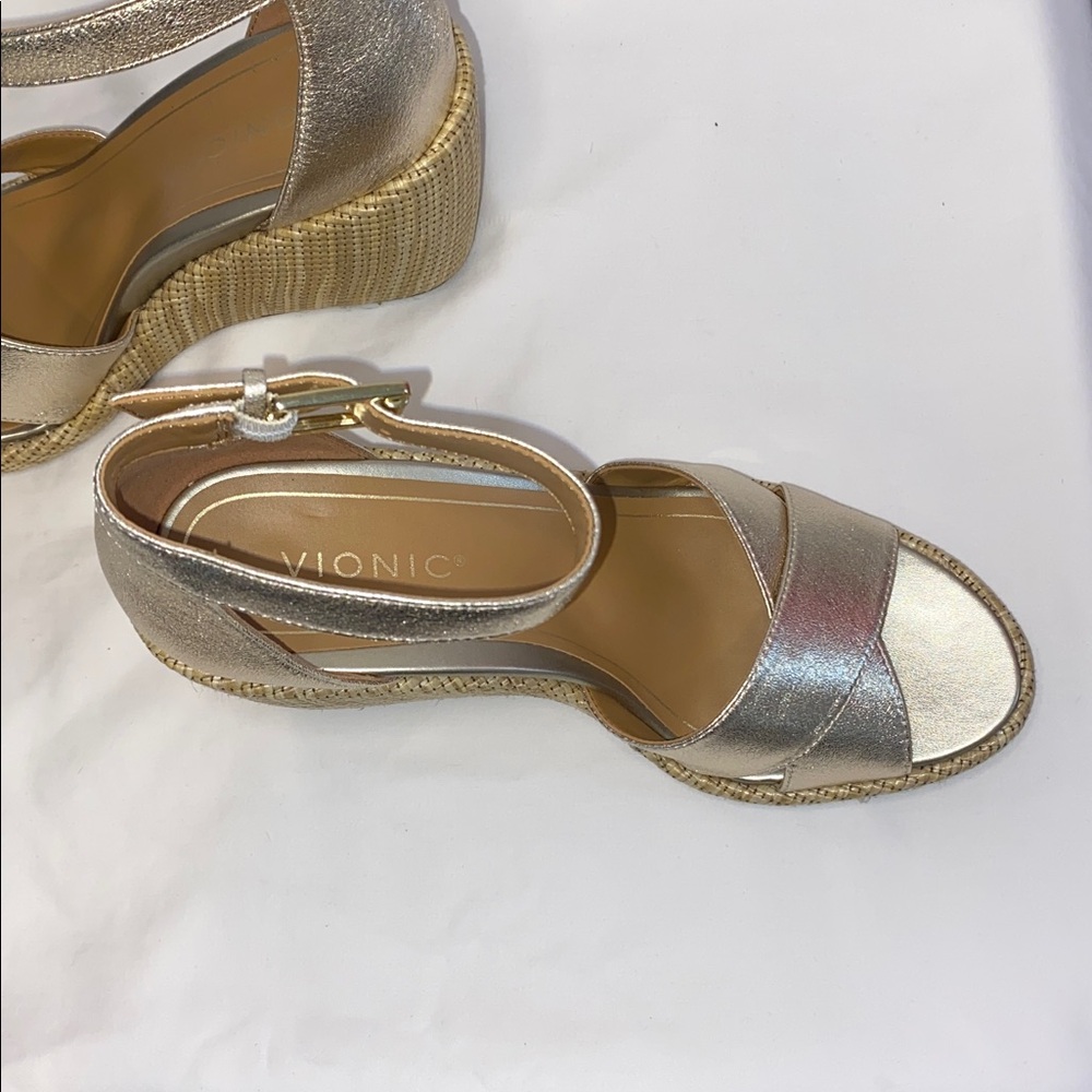 Vionic Marina Ankle Strap Wedge sz. 8 NWOT - Picture 3 of 6